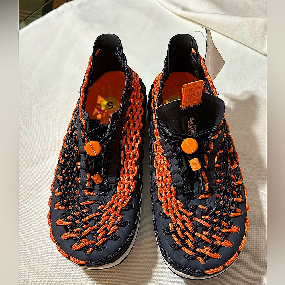 NWT Nike ACG Watercat+ Water Shoes CZ0931-001 Gridiron/BrightMandarin Mens Sz5